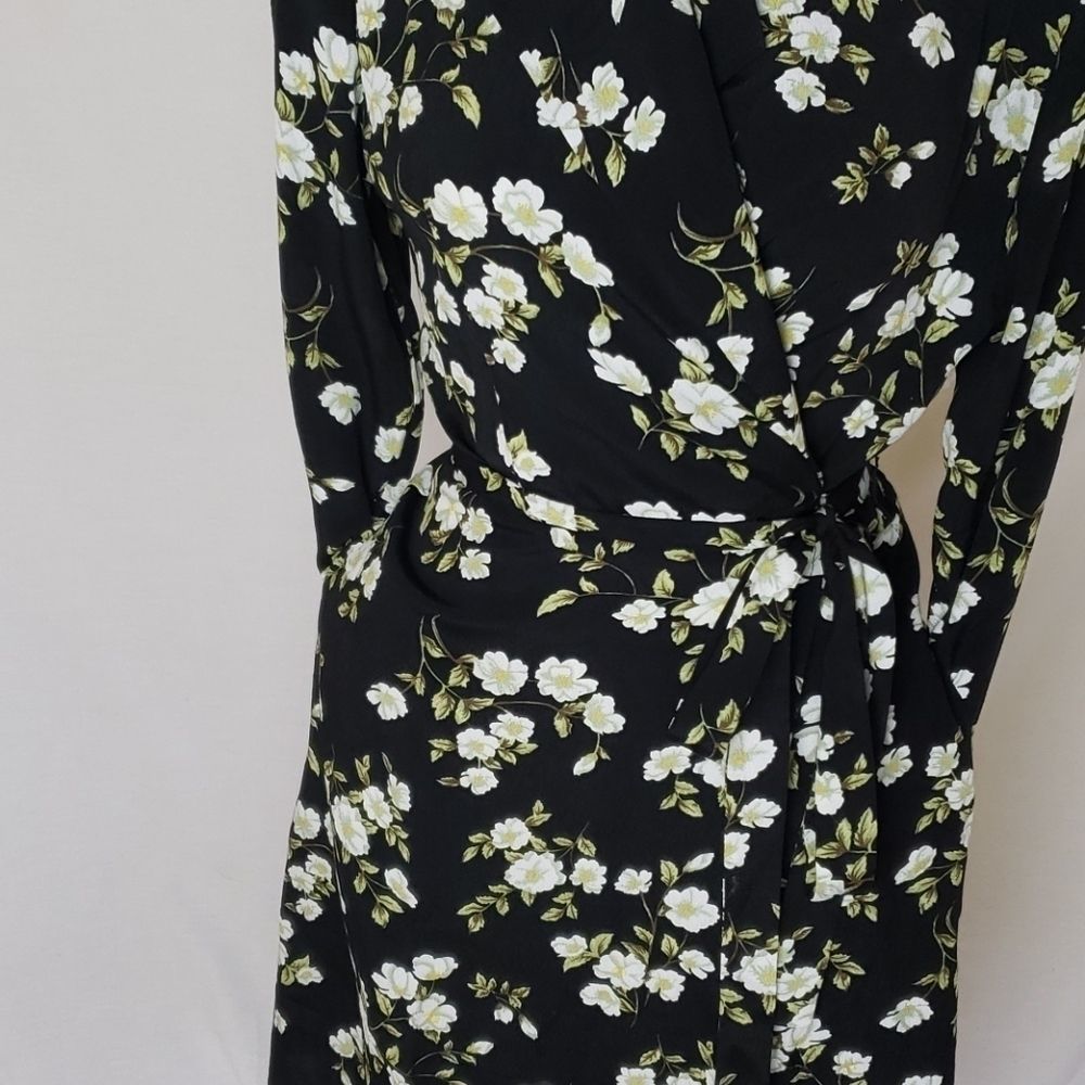 LULUS Totally Blossom Floral Print Collared Wrap‎ - Picture 9 of 15
